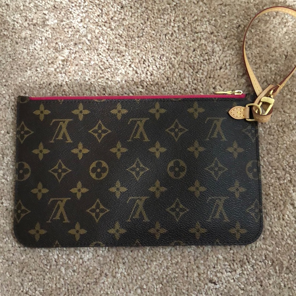 Louis Vuitton Pochette